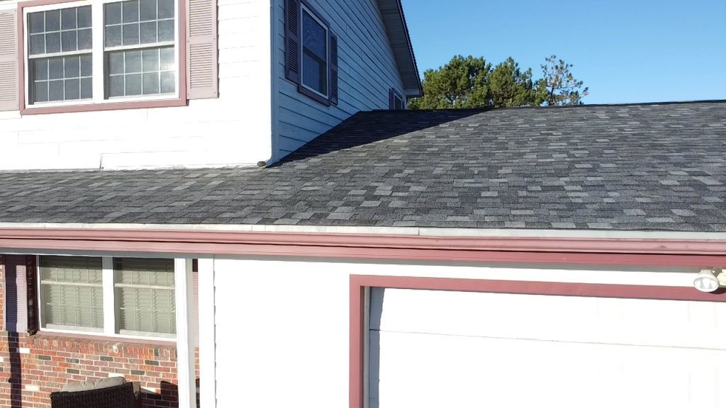 Summit Grey architectural shingles installed on a Nebraska home, view 2
