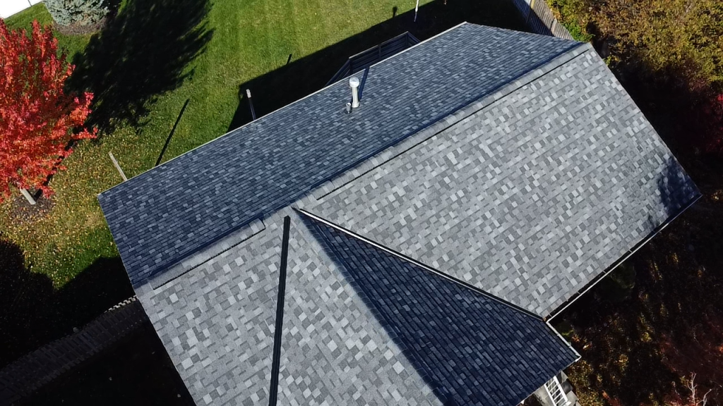 Summit Grey architectural shingles installed on a Nebraska home, view 4