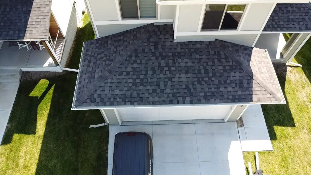 Driftshake architectural shingles installed on a Nebraska home, view 4